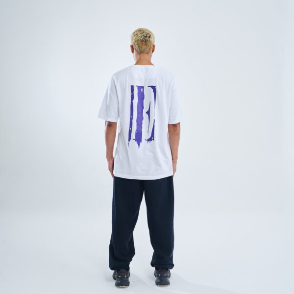 Melted logo | Classic Tee | White Violet